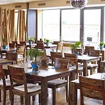 Hotel Ko'ono