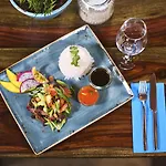 Ko'ono Hotel
